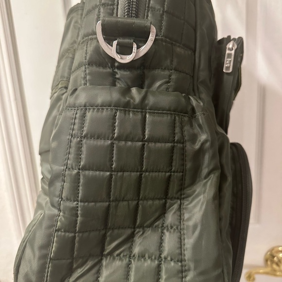 LUG Puddle Jumper Travel Multipurpose Nylon Bag...Olive Green - Picture 3 of 9